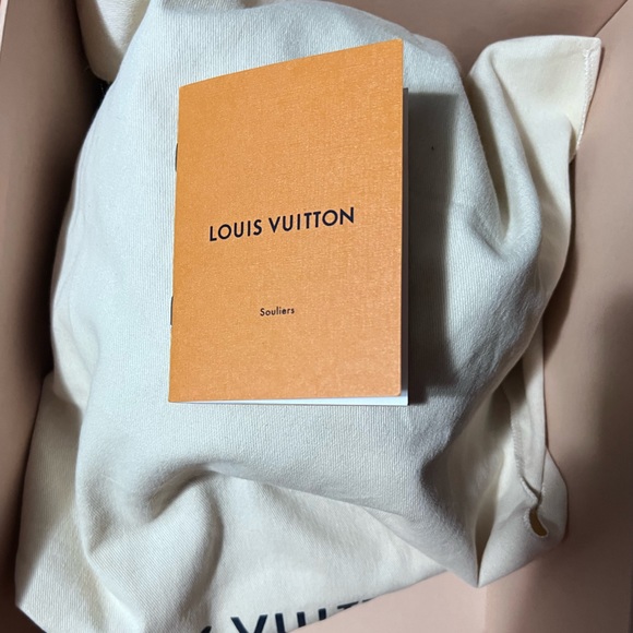 Louis Vuitton Monogram Denim Bob Hat: Unisex - Picture 7 of 10